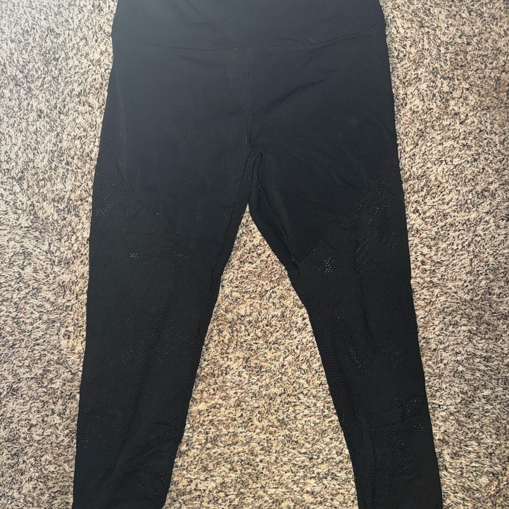 Zyia Camo Mesh Black Leggings